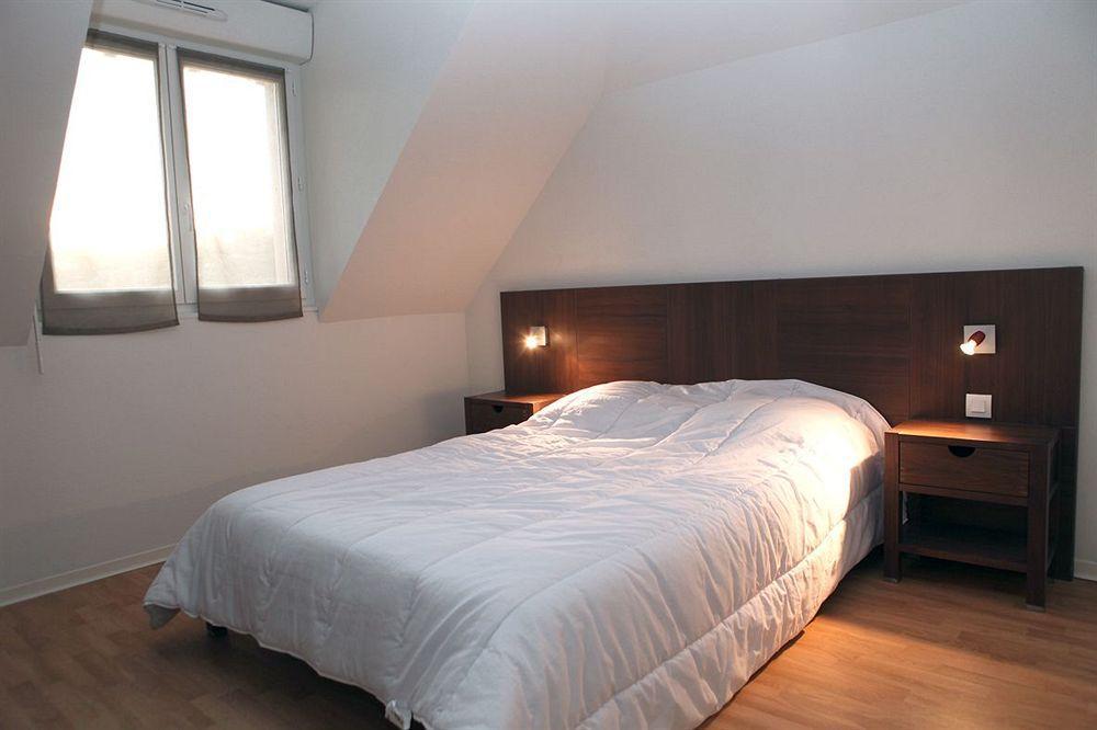 Comfort Aparthotel Lourdes L'Acacia Kültér fotó