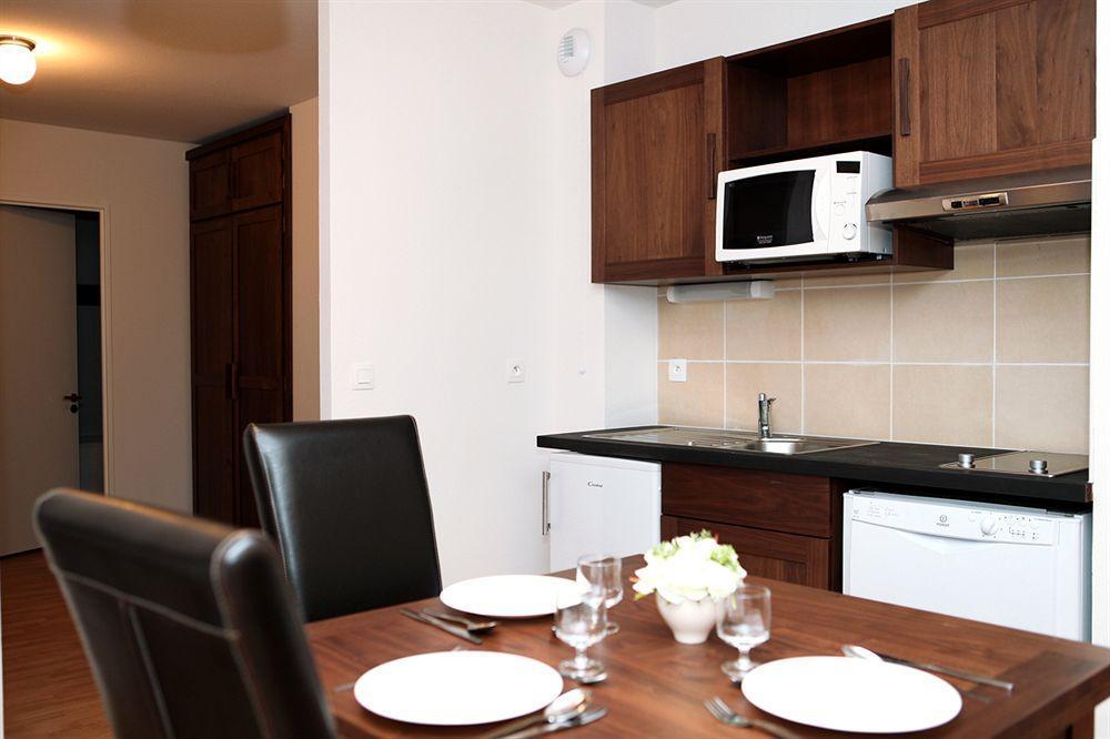 Comfort Aparthotel Lourdes L'Acacia Kültér fotó